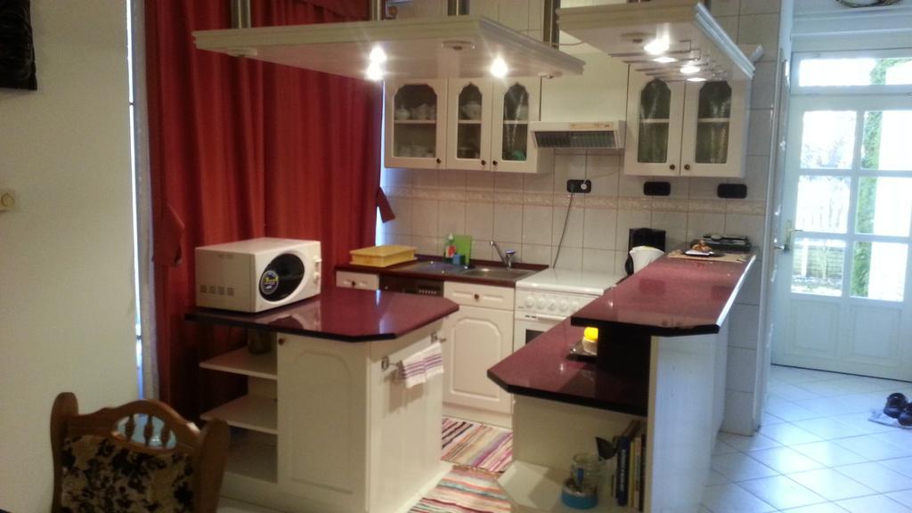 Csokonai Guesthouse Zamárdi Rom bilde