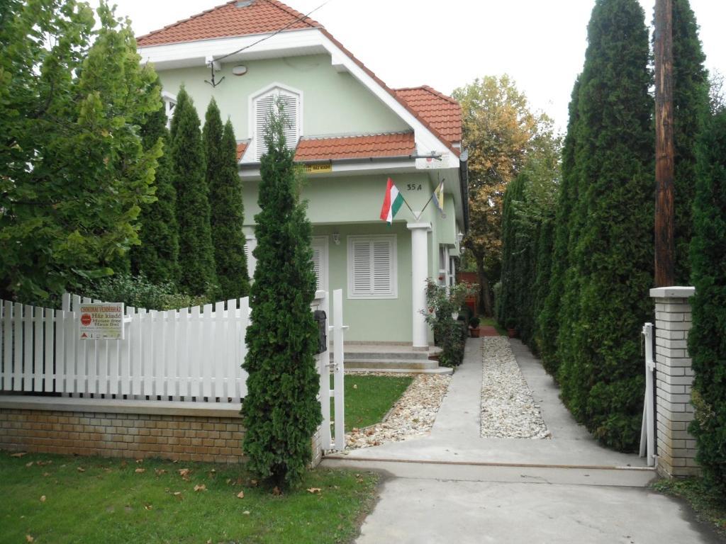 Csokonai Guesthouse Zamárdi Eksteriør bilde
